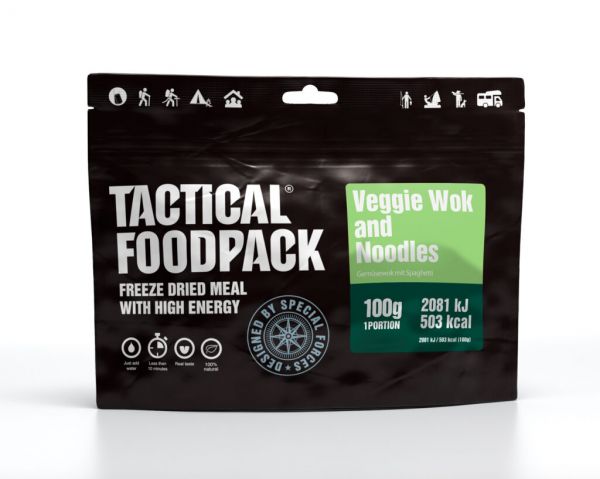 veganes Outdoorgericht Veggie Wok mit Nudeln
